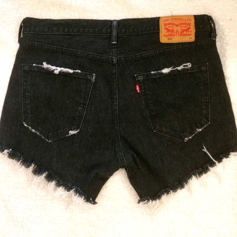 Levi's black 501 jean shorts - Picture 1 of 3